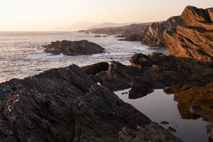 Brandung, Klippen, Achille Island, Irland