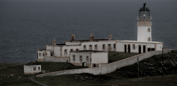 Leuchtturm am Neist Point bei Dunkelheit, Isle of Skye