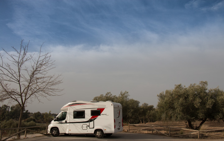 Wohnmobilstellplatz, Puerto Seranno, Spanien