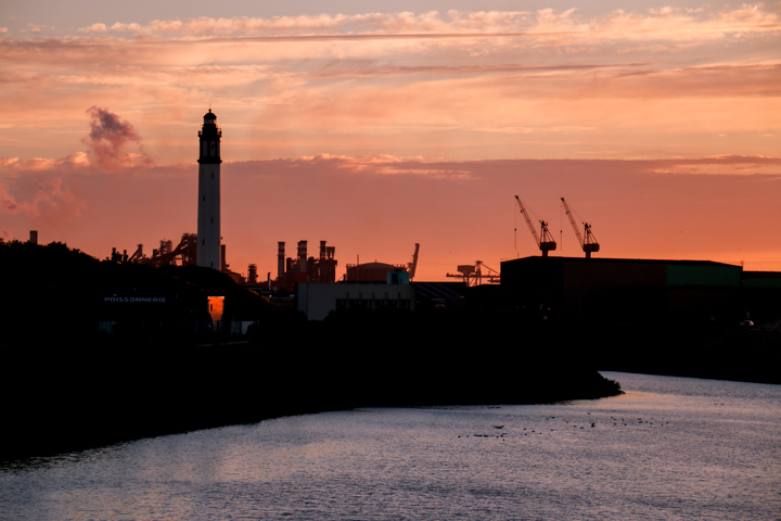 Sonnenuntergang am Hafen
