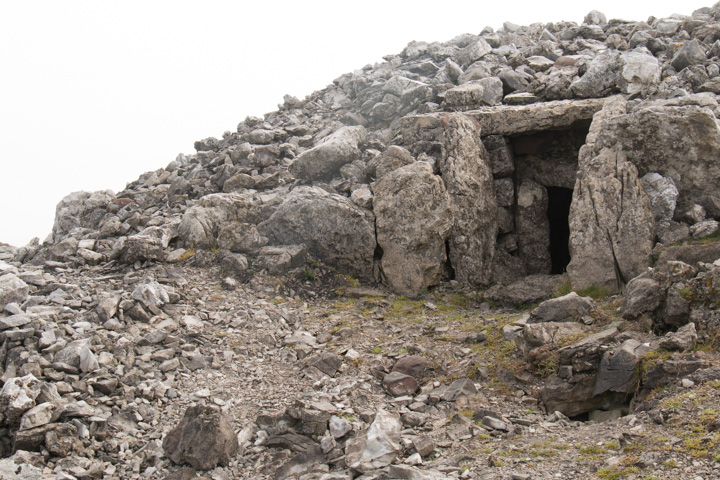 Grabh&uuml;gel, Carrowkeel, Irland
